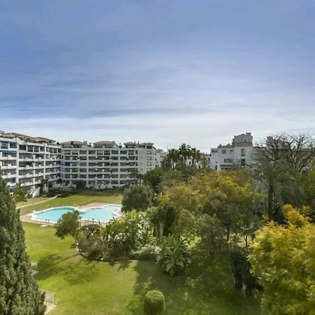 Modern And Bright In The Center With Pool And Terrace Apartment